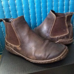 Chelsea Boot by Born